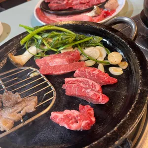 꾸석지돌판한우 사진