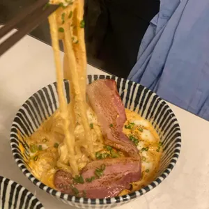요시로 사진