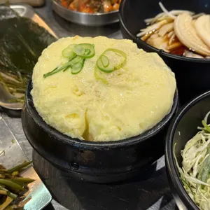 돈멜 사진
