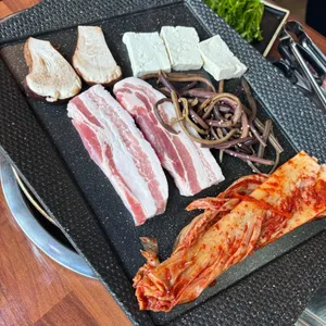 삼돌멸치쌈밥 사진