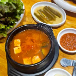 명가금돼지 사진