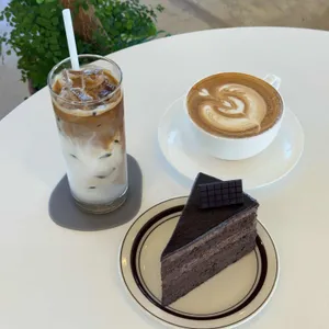 카페브루온 대표 사진