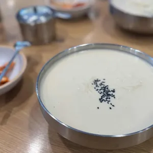 충무칼국수보쌈 사진