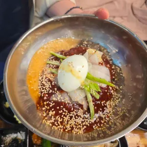 솥뚜껑열렸다 사진