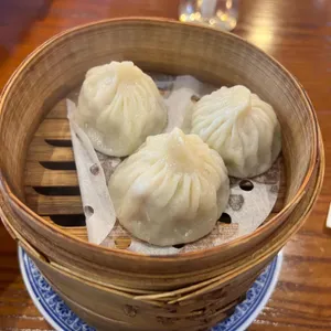 진허우 사진