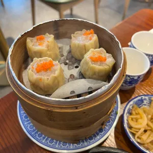 진허우 사진