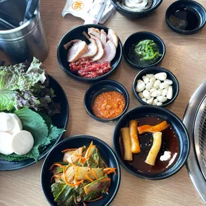 꾸웁소 사진
