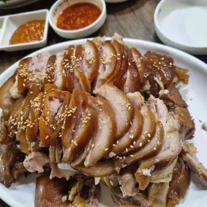 원조장충왕족발 사진