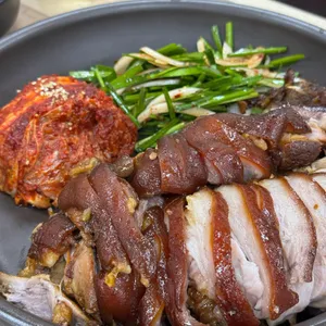 201410화정족발 사진