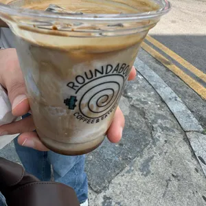 라운드어바웃 사진 1