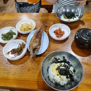 삼삼뚝배기 사진