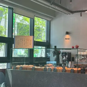 팬즈 리뷰 사진