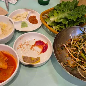 꾸석지돌판한우 사진