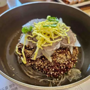 잘빠진메밀 사진