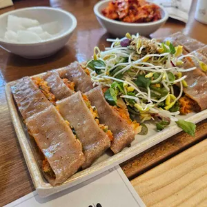 잘빠진메밀 사진