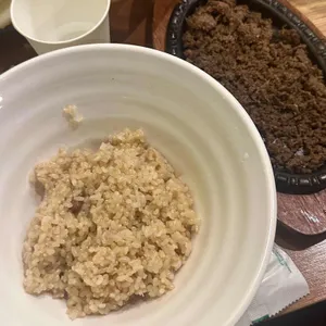 사월에 보리밥 사진