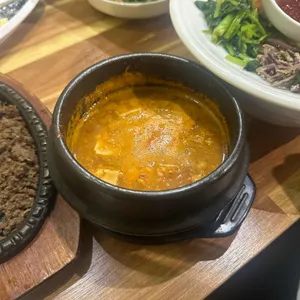 사월에 보리밥 사진