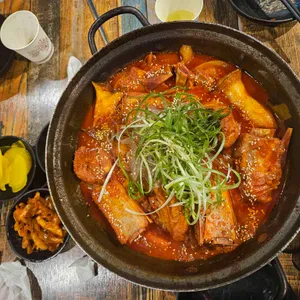 파주돌짜장 사진