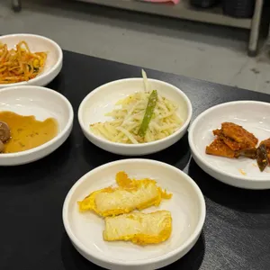 오청수육백반 사진