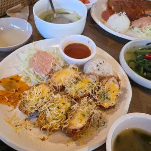 순수돈까스 사진