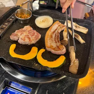 안흥돈 사진