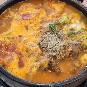 차밭골돌솥감자탕 사진