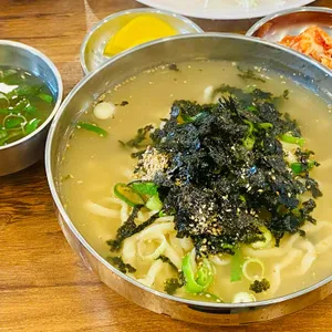 홍당칼국수 수제돈까스 사진