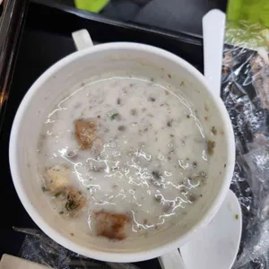 퀴즈노스 사진