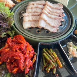 청주왕족발 사진