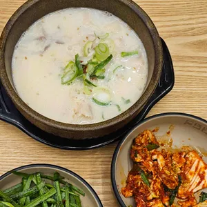더진국 수육국밥 사진