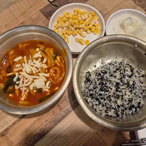 훌랄라참숯치킨 사진