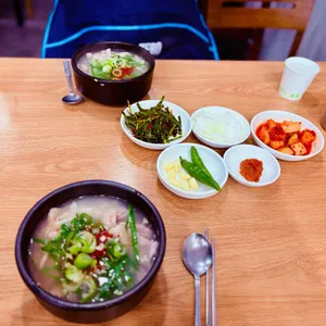 형제전통 돼지국밥 사진