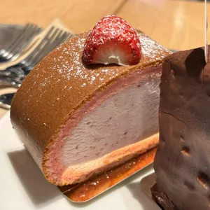 폴 바셋 강남역 사진