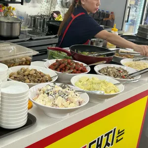 현완단겸 뷔페 포브 사진