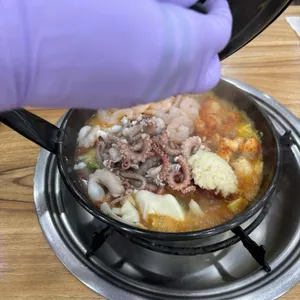 국이네낙지볶음 사진