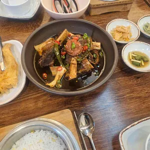 솥밥한상 사진