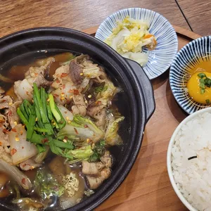 덮밥장사장 사진