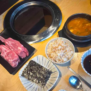 청년양고기 사진