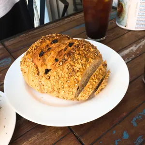 더베이커스테이블 사진
