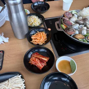 쭈꾸미와 낙지세상 고수의 해물칼국수 사진