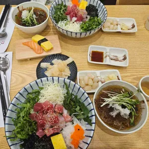 스시앤도시락 사진