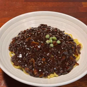엄지반점 사진