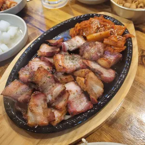 돌쇠참나무장작구이 사진