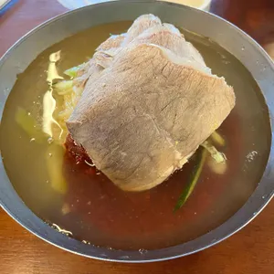 동면식밀면 사진