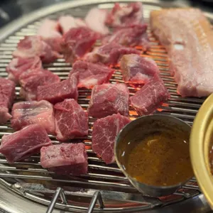 홍돈이네 사진