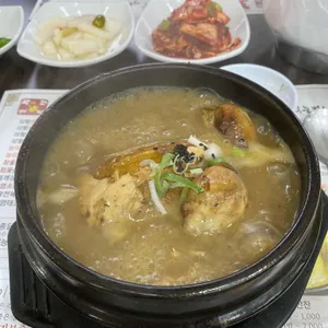 황제 상황버섯 삼계탕 사진