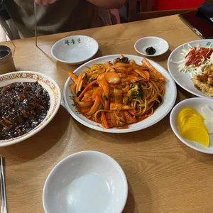 차우린해물짬뽕 대표 사진