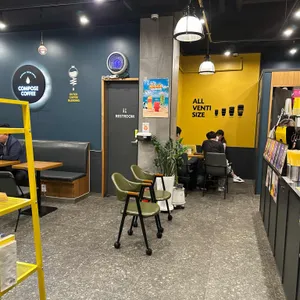 컴포즈커피 사진