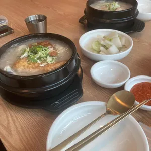 형과아우누룽지삼계탕왕갈비탕 사진