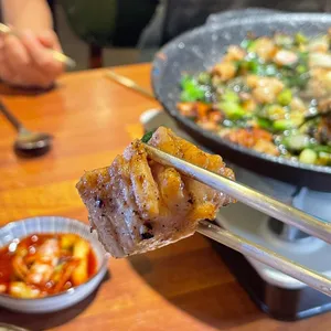 모다다 사진